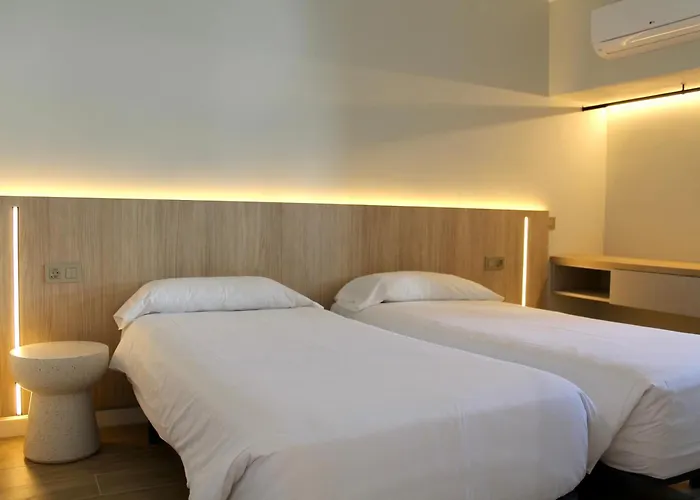 Makai Aparthotel