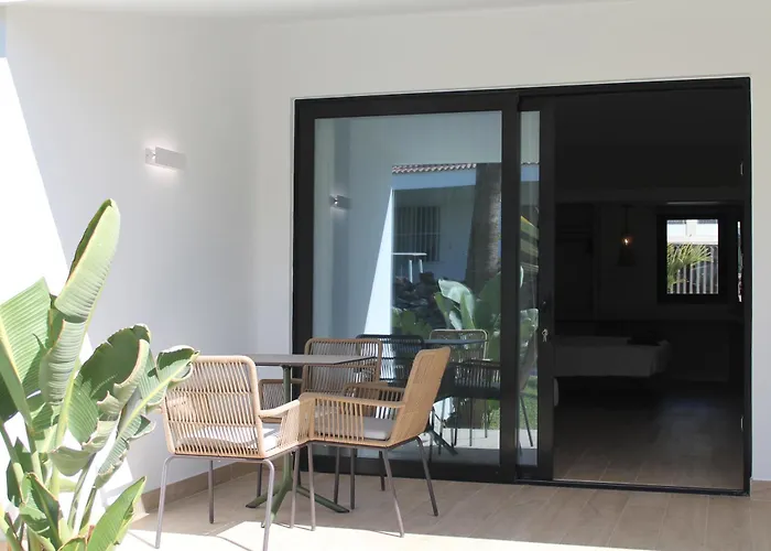 Makai Aparthotel