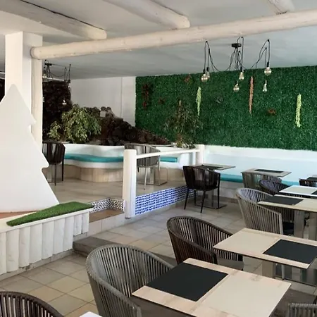 Apartahotel Makai 5*