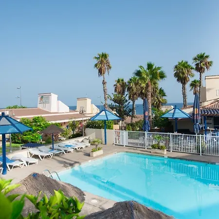 Makai Apartahotel