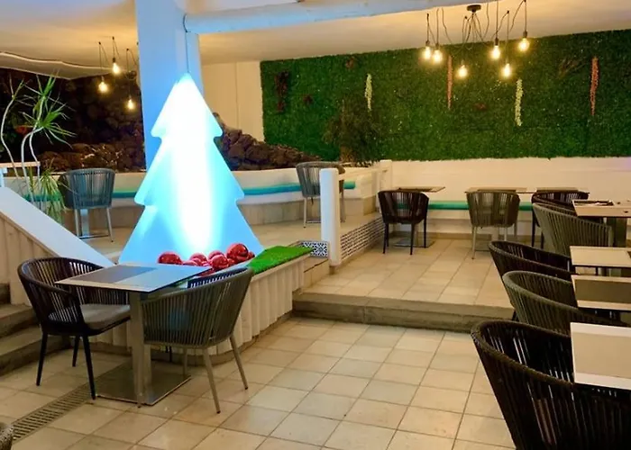 Makai アパートホテル